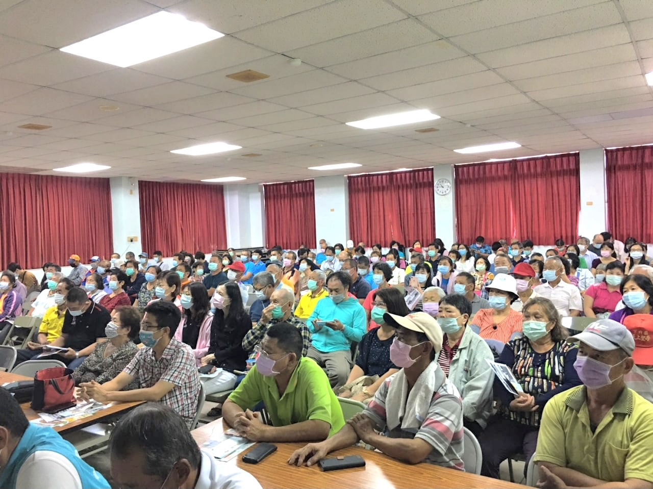 「農業保險及專案農貸」高雄座談會農金局宣導香蕉收入保險